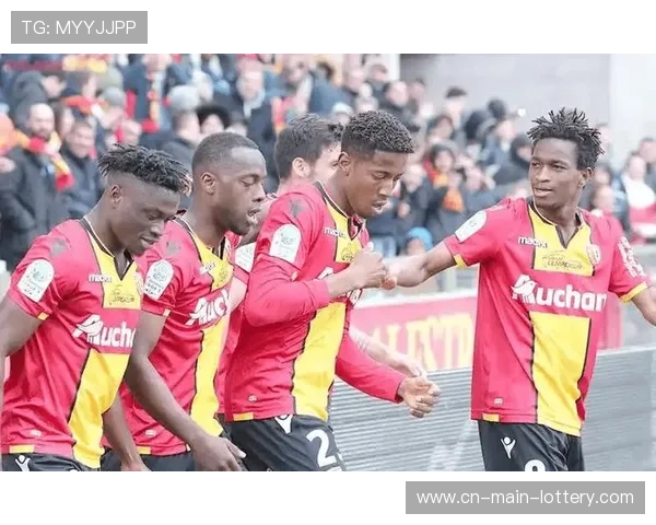 朗斯主场博拉尔特-德勒利球场完成翻新，迎接欧战赛事